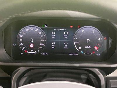 LAND ROVER DEFENDER - 6