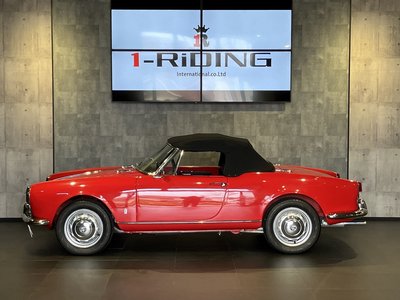 ALFA ROMEO GIULIETTA SPIDER - 8