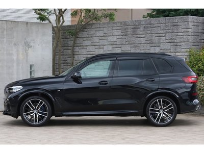 2021 BMW X5 — миниатюра 23
