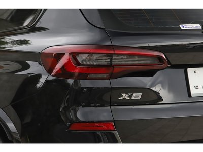 2021 BMW X5 — миниатюра 33