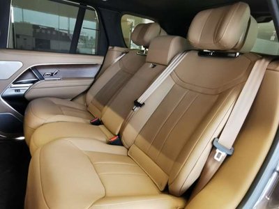 صورة 9 لـ 2025 LAND Rover RANGE ROVER