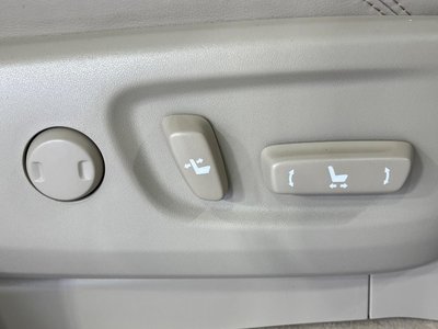 صورة مصغرة 43 لـ 2023 Toyota LAND CRUISER PRADO
