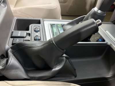 صورة مصغرة 49 لـ 2023 Toyota LAND CRUISER PRADO