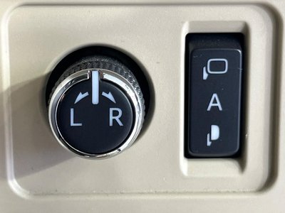 صورة مصغرة 47 لـ 2023 Toyota LAND CRUISER PRADO