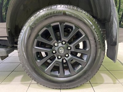 صورة مصغرة 71 لـ 2023 Toyota LAND CRUISER PRADO