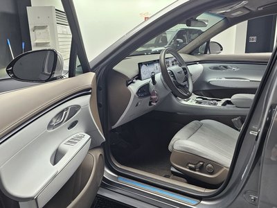 2024 Genesis GV70 — миниатюра 13