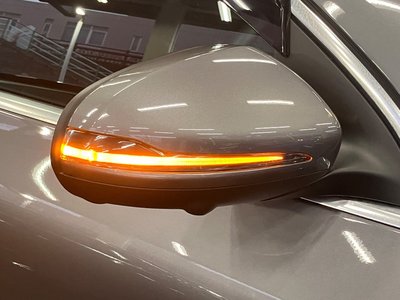 MERCEDES-BENZ GLA - 10