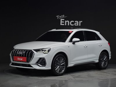 AUDI Q3 - 1