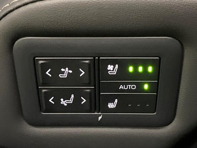 صورة 6 لـ 2025 Toyota ALPHARD