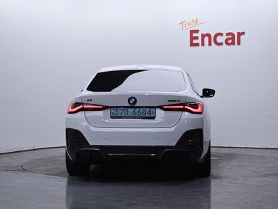 BMW I4 - 4