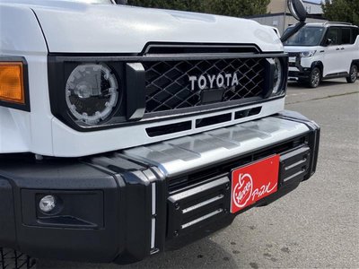 TOYOTA LAND CRUISER - 4