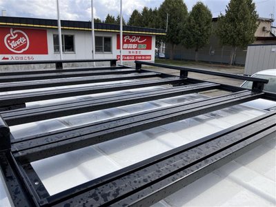 TOYOTA LAND CRUISER - 9