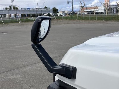 TOYOTA LAND CRUISER - 7