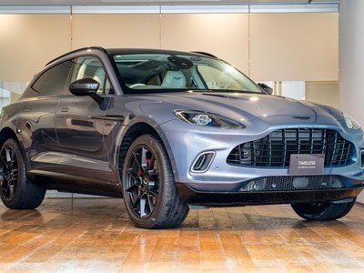 ASTON MARTIN DBX - 3