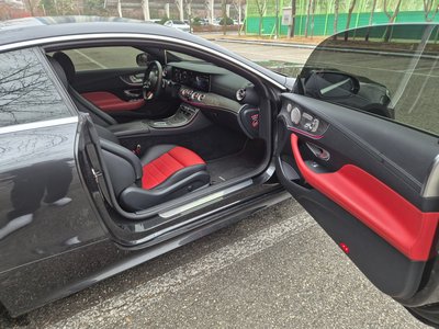 MERCEDES-BENZ E-CLASS - 8