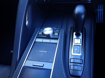 2017 Lexus LC — фото 21