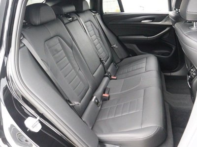 2024 BMW X4 — миниатюра 16