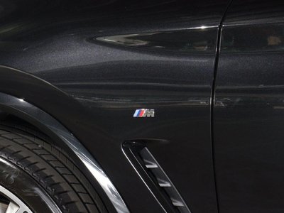 صورة 6 لـ 2024 BMW X4