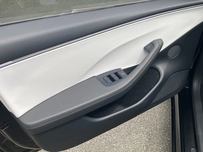 2026 Tesla MODEL 3 photo 10