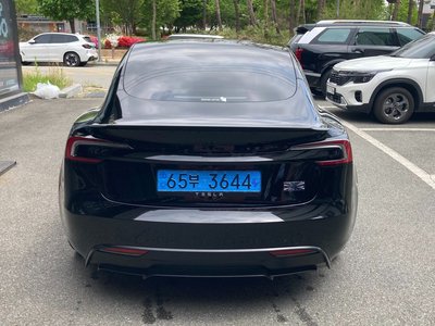 2026 Tesla MODEL 3 photo 4