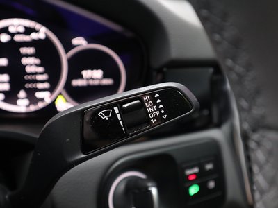 2022 Porsche CAYENNE thumbnail 39