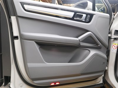 2022 Porsche CAYENNE thumbnail 65