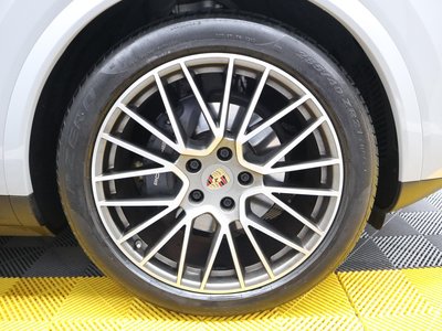 2022 Porsche CAYENNE thumbnail 33