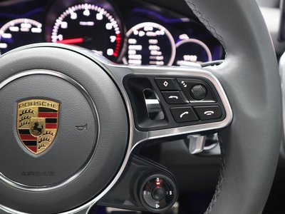 2022 Porsche CAYENNE thumbnail 37