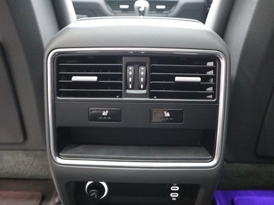 2022 Porsche CAYENNE thumbnail 70