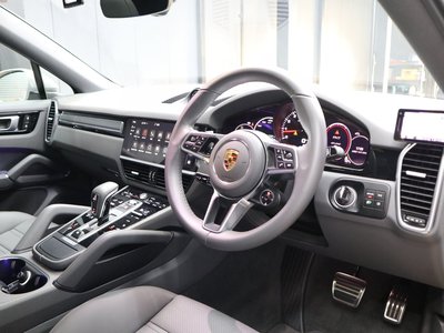 2022 Porsche CAYENNE thumbnail 43