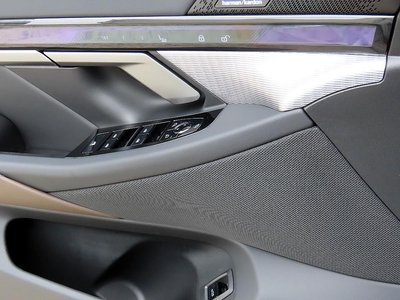 2025 BMW 5 SERIES 缩略图 12
