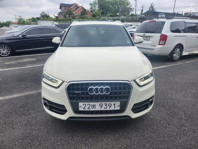 AUDI Q3 - 1
