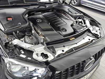 MERCEDES-BENZ E-CLASS - 7