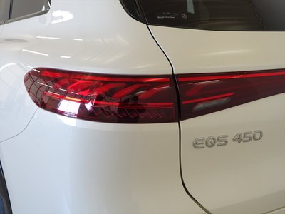 MERCEDES-BENZ EQS - 9
