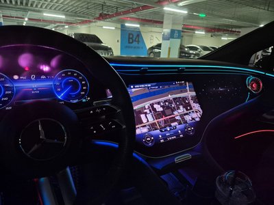 MERCEDES-BENZ EQS - 2