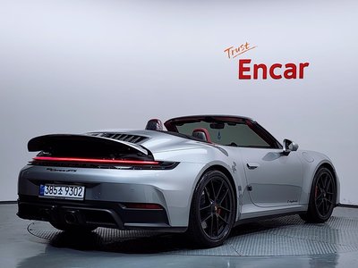 PORSCHE 911 - 4