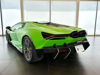 2025 Lamborghini REVUELTO thumbnail 22