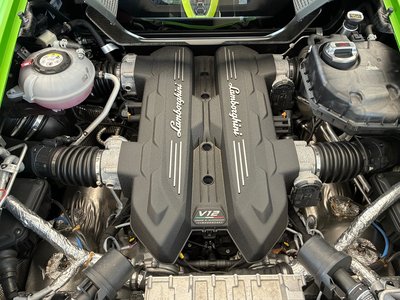 2025 Lamborghini REVUELTO thumbnail 39