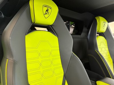 2025 Lamborghini REVUELTO thumbnail 14