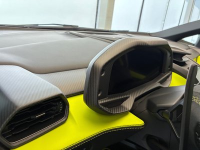 2025 Lamborghini REVUELTO thumbnail 29