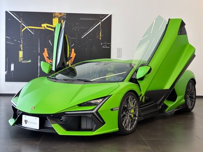 صورة 1 لـ 2025 Lamborghini REVUELTO