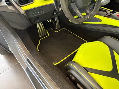 2025 Lamborghini REVUELTO thumbnail 16