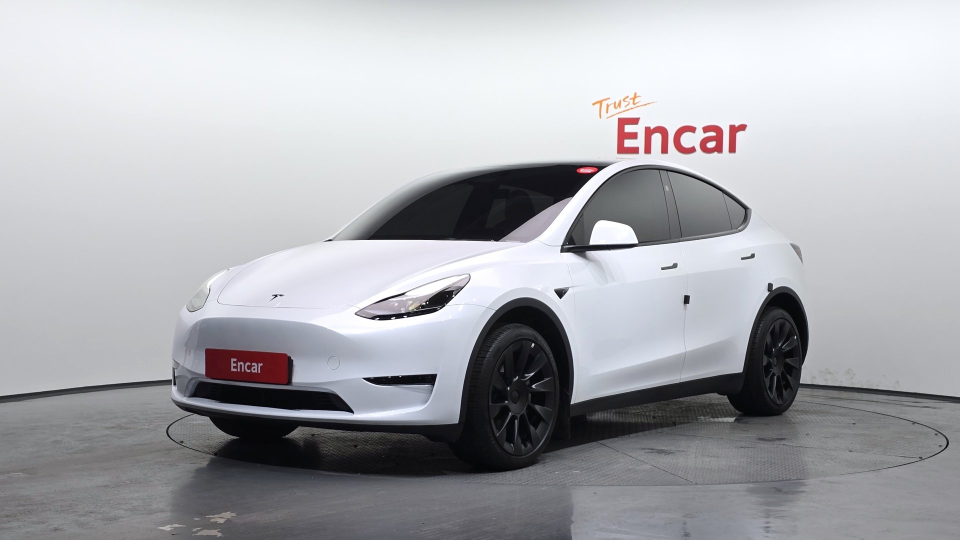 TESLA MODEL Y - View 1