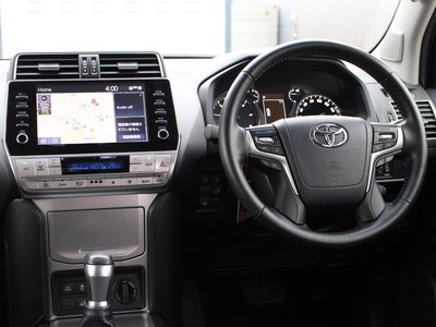 TOYOTA LAND CRUISER PRADO - 7