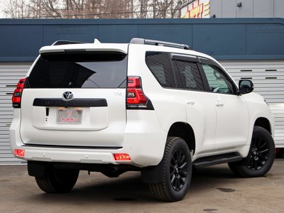 TOYOTA LAND CRUISER PRADO - 5