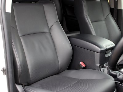 TOYOTA LAND CRUISER PRADO - 8