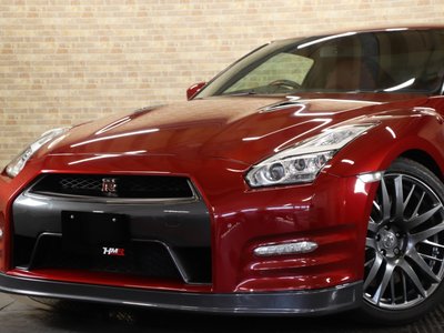 NISSAN GT-R - 4