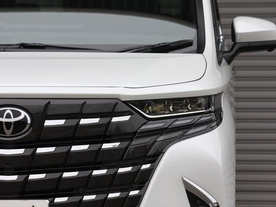 TOYOTA ALPHARD - 3