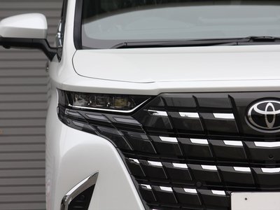 TOYOTA ALPHARD - 2