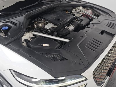 صورة 7 لـ 2022 Genesis GV70